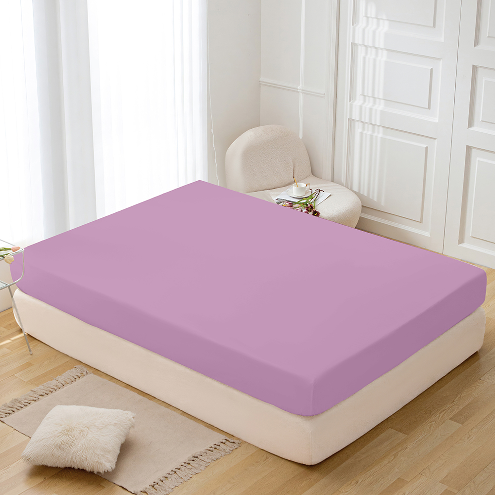 Smeđi opremljeni zaštitni poklopac